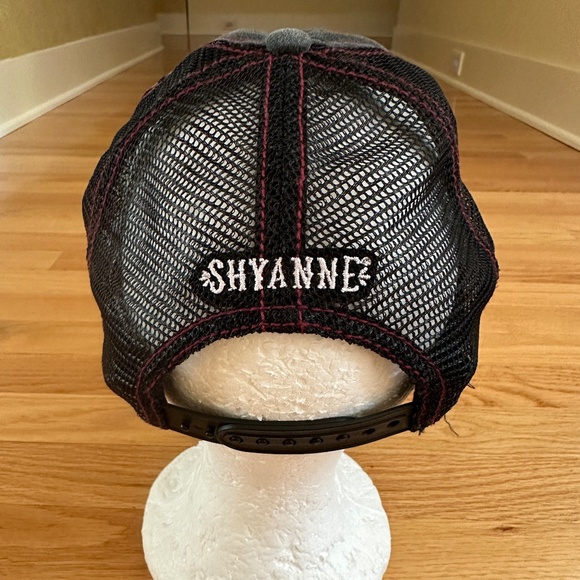 Shyanne Rodeo Cowgirl Trucker Hat Cap Black Gray Womens - Picture 2 of 9